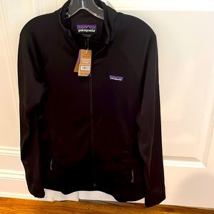 Women’s NWT Patagonia Polartec Lightweight Jacket, zippered Medium